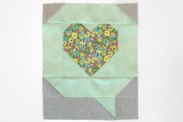Mug_Rug_Mini_Quilt_Pieced_quilt_top